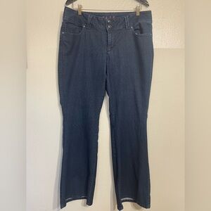 Elle vintage Dark Wash Blue Flare Women's Jeans women’s 14 regular